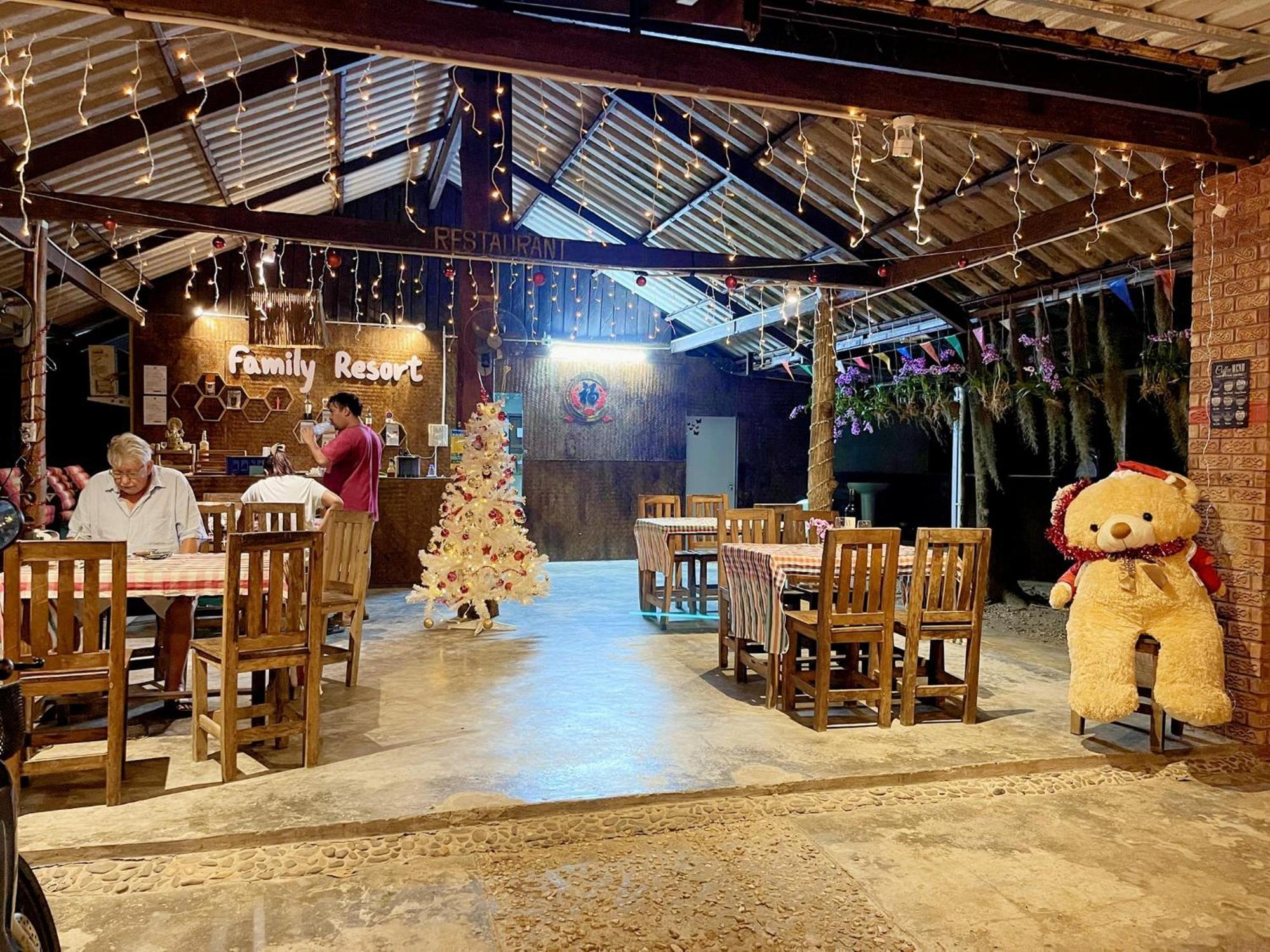 Family Resort Koh Phayam Dış mekan fotoğraf